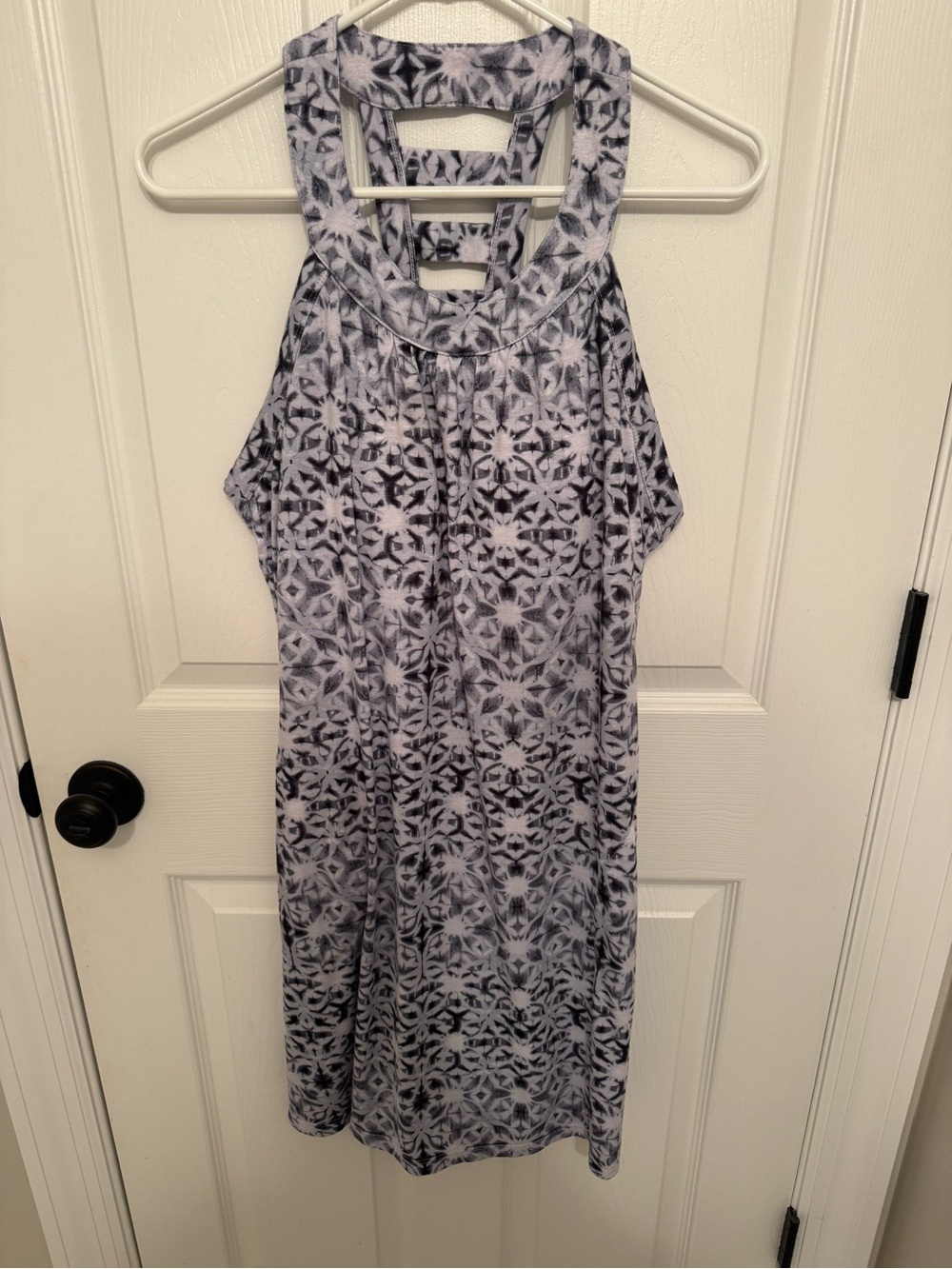 ZeroXposur Black and Gray Geometric Halter Midi Dress